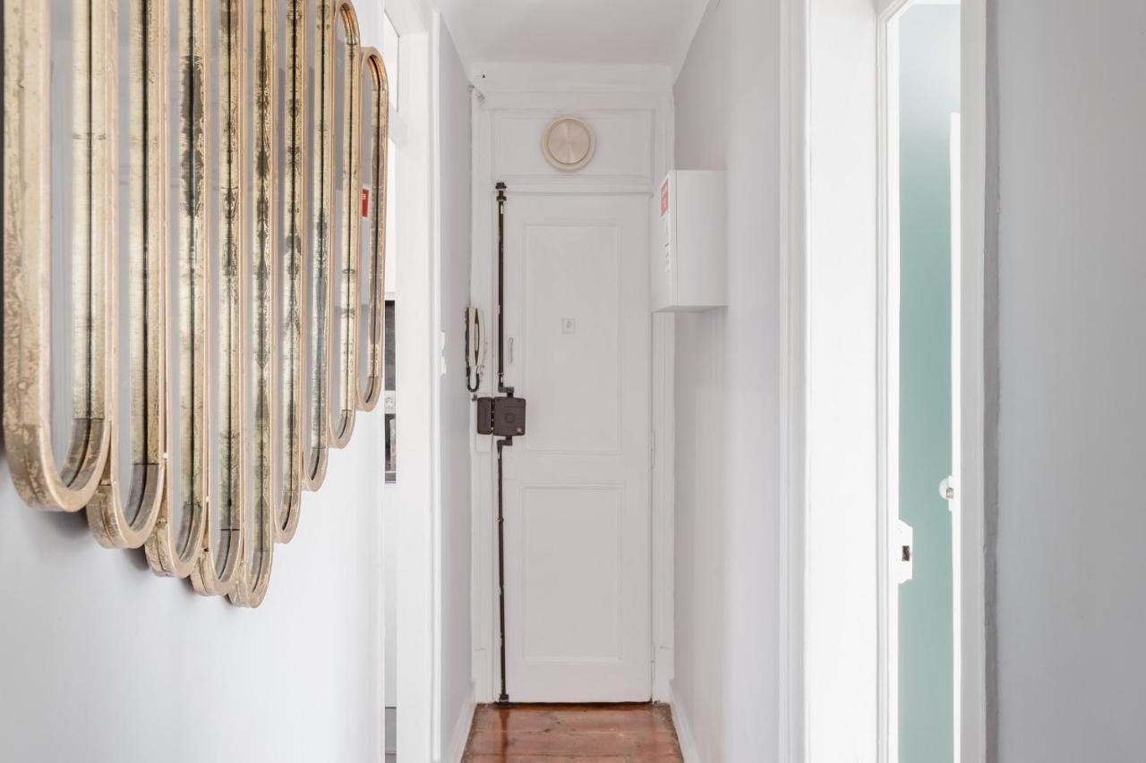 Avenida Da Liberdade Area, Bright And Newly Renovated 2 Bedroom Apartment, Lisbon Historical Center Exterior foto